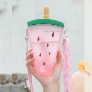 Vaso de Agua con Forma de Fruta Kawaii Tomatodos, Botella de Agua con Forma de Melón con Pajita para Niños, Vaso Infantil de 320 ml - Product Image 2