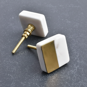 Perilla de resina de aspecto atractivo con borde de latón, puerta de cajón de tocador, perillas de resina para armario, perilla de puerta de resina de la mejor calidad, la mejor oferta - Product Image 1