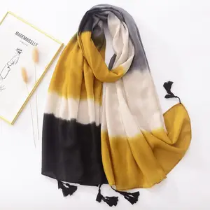 뜨거운 판매 새로운 도착 100% Viscose 레이디 도매 술 스카프 hijab 목도리 스톨