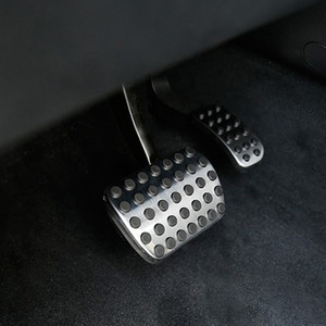 Cardimanson Stainless Steel Pedal Covers For Mercedes-Benz V-Class Accelerator Brake Clutch Modern Design Anti-Slip - Product Image 3