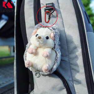 Mousqueton léger en aluminium de 2,2 pouces avec boucle porte-clés, verrouillage à ressort de sécurité, anneau en D personnalisable et clip mousqueton - Product Image 6