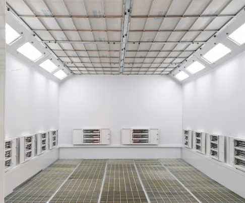 Panneau en blanc, bleu ou rouge