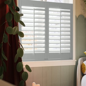 Volets de style café en faux bois à économie d'énergie Volets de plantation de fenêtre en PVC Volets de fenêtre en baie - Product Image 3