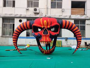 Dekorasi Halloween Tengkorak Tiup Raksasa yang Menyala, Balon Tengkorak Kepala Kerangka yang Menyeramkan - Product Image 3