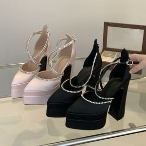 รองเท้าส้นสูงแบบแพลตฟอร์มประดับคริสตัลโลโก้สั่งทำสำหรับผู้หญิงขายส่งจากจีน - Product Image 3