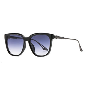 Nouvelles lunettes de soleil de style coréen unisexes, monture noire en plastique et métal, protection UV400, type 3, pare-soleil pour femmes et hommes - Product Image 1