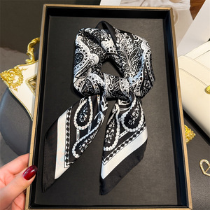 <span class=keywords><strong>Foulard</strong></span> <span class=keywords><strong>en</strong></span> satin doux style bandana, léger, pour cheveux ou cou, effet <span class=keywords><strong>soie</strong></span> vintage, motif cachemire, carré, OEM/ODM - Product Image 6