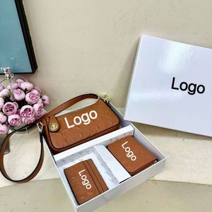 Nuevo Set de 3 Piezas de Bolso de Mano y Cartera para Niña 2026, Bolso de Hombro de Diseño Candy Cherry, Cartera de Marca con Clip, Embalaje en Caja de Regalo con Logotipo - Product Image 4