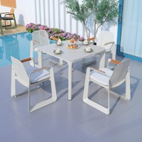 Ensemble de salle à manger d'extérieur, table en pierre frittée d'aluminium avec chaises à accoudoirs en teck, imperméable, résistant au soleil et à la rouille pour jardin et hôtel