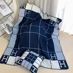 Luxury Aviation Aircraft Raschel Nap Blanket Sofa Cover Blanket Air-conditioned Room Striped Checkerboard Throw Blanket