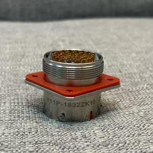 Y11P-1832ZK10 ขั้วต่อแบบวงกลม 32 พิน ซ็อกเก็ตแบบสี่เหลี่ยม MIL-C-26482GJB101A ใช้งานร่วมกันได้ - Product Image 4