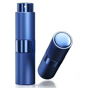 Spray classico da 15 ml per uomo. Un Prodotto Esterno per Adulti per Rinfrescare Istantaneamente e Potenziare il Tuo Fascino - Product Image 1