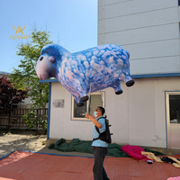 Marionnette gonflable numérique en forme de mouton de dessin animé pour défilé à thème ferme, accessoire publicitaire, marionnette animale gonflable
