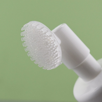 100-250ml bouteille de mousse de pompe de Pp de nettoyant d'épaule dure avec la bouteille de pompe de mousse cosmétique de brosse pour le nettoyant