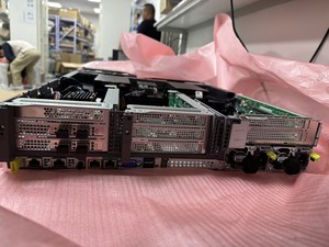 Serveur en rack FusionServer 2288 V7 2U 2S pour les centres de données, l'informatique en nuage, le marché des entreprises et les applications de télécommunications en stock - Product Image 4