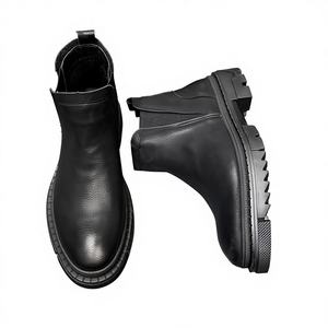 Bottes d'école en cuir synthétique breveté pour enfants, fabriquées directement par le fabricant, avec embout renforcé et semelle antidérapante - Product Image 1