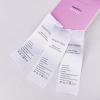 Étiquettes d'entretien en tissu satiné polyester personnalisées avec logo en relief 3D, impression sérigraphique haute ténacité pour vêtements et chaussures