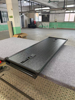 Couverture de benne de camion pliable en alliage d'aluminium avec bande lumineuse LED, compatible avec les modèles de pick-up populaires de taille standard et de taille moyenne