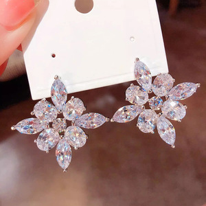 Orecchini a Perno Geometrici a Forma di Diamante Marquise per Donne, Eleganti Gioielli per Orecchie alla Moda - Product Image 5