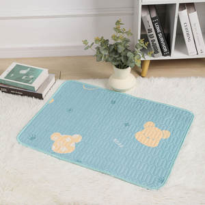 Venta caliente superficie de tela de refrigeración relleno de látex rociador de verano alfombrilla de refrigeración para mascotas para suelo sofá cama para perros y gatos - Product Image 3