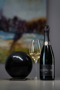 H Lanvin & Fils Blanc De Noirs - 75cl - Arôme Rôti Délicat - Vin Français - Champagne - Mariage et Célébration - Cadeau - Product Image 2