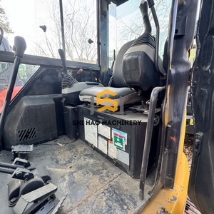 รถขุดขนาดเล็ก Komatsu PC35MR มือสอง น้ำหนัก 3.5 ตัน พร้อมเครื่องยนต์ PLC เกียร์บ็อกซ์ และใบมีดดันดิน สำหรับงานก่อสร้างขนาดเล็กและงานจัดสวน - Product Image 3