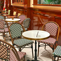Chaise en rotin d'extérieur moderne minimaliste, table de balcon, restaurant, café, maison d'hôtes, mobilier commercial multifonctionnel