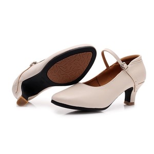 Chaussures de danse latine, folk, jazz et <span class=keywords><strong>tango</strong></span> élégantes et confortables <span class=keywords><strong>pour</strong></span> femmes, avec empeigne en PU et semelle en caoutchouc, talons de 7 cm/5 cm - Product Image 5