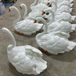 Высококачественная светодиодная уличная скульптура лебедя из стекловолокна на солнечной энергии для праздничного освещения сада и ландшафта - Product Image 5