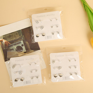 Boucles d'oreilles coréennes en alliage de zinc avec strass en forme de fleur, tige en plastique, 6 paires pour femmes et étudiantes - Product Image 3