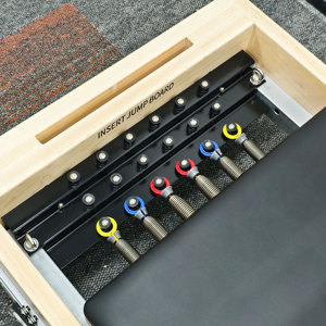 Reformer <span class=keywords><strong>de</strong></span> <span class=keywords><strong>Pilates</strong></span> <span class=keywords><strong>de</strong></span> Madera con Torre, Máquina Profesional para Estudio <span class=keywords><strong>de</strong></span> <span class=keywords><strong>Pilates</strong></span> Comercial - Product Image 5