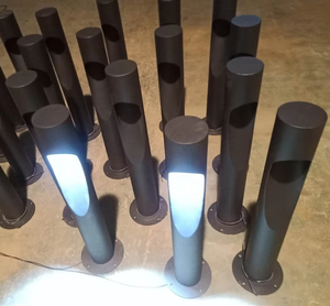 Poteaux de lampadaires extérieurs en métal durables - Résistants aux intempéries et imperméables - Product Image 6