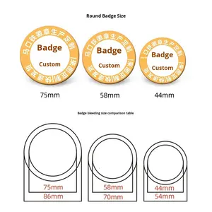 เข็มกลัดอนิเมะ ยาโอ๋ เซินจื่อ จงลี่  วัสดุดีบุกเคลือบด้าน พลาสติก  สำหรับติดกระเป๋า  งานนิทรรศการมังงะ - Product Image 3