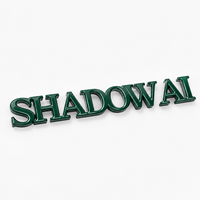 Plaque de nom personnalisée de luxe en alliage de zinc avec lettrage 3D en relief, émail vert foncé, effet ombre, pour sacs, logo métallique personnalisé