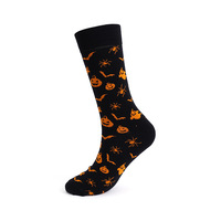 Halloween Cross Border Spot Chaussettes en coton personnalisées pour hommes et femmes Citrouille Crâne Cartoon Mid Tube Chaussettes explosives à la mode