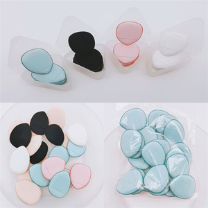 Houppette à poudre mini personnalisée avec logo, pour fond de teint et blush, outil de maquillage beauté, vente en gros - Product Image 4