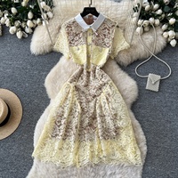 Robe élégante jaune en dentelle pour femme, coupe trapèze, manches courtes, col Peter Pan, boutons décoratifs, pour soirée ou quotidien, longueur midi