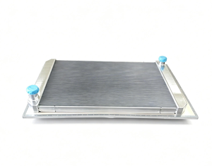 Pièces Farsee 800345512 XTD80-SRQ Réservoir d'eau du radiateur 130*75*17CM pour <span class=keywords><strong>grue</strong></span> sur camion XCT80 XCT90 XCT100-BR - Product Image 1