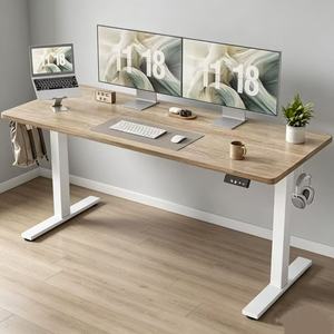 <span class=keywords><strong>Escritorio</strong></span> Eléctrico Ajustable de Diseño Moderno, 63x24 Pulgadas, Tablero de Dos Piezas, <span class=keywords><strong>Escritorio</strong></span> <span class=keywords><strong>para</strong></span> Trabajar Sentado o De Pie, Oficina en Casa, Marco Blanco, Superficie de Madera de Arce - Product Image 1
