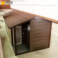Maison préfabriquée moderne de luxe en conteneur, petite maison avec toit pointu pour hôtel-resort, villa