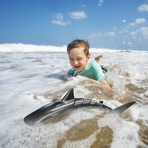Bateau télécommandé électrique HY 2.4G 1:18 en forme de requin, jouet RC pour garçons et filles, excellent cadeau pour la <span class=keywords><strong>piscine</strong></span> et la salle de bain - Product Image 2