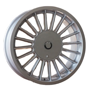 Venda por atacado de fábrica 17 polegadas 4/5 furos liga de alumínio fundida auto aro aro - Product Image 1