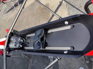 Bateau à rames <span class=keywords><strong>FISA</strong></span> 1X: bateau de course de concurrents en fibre de carbone - Product Image 5