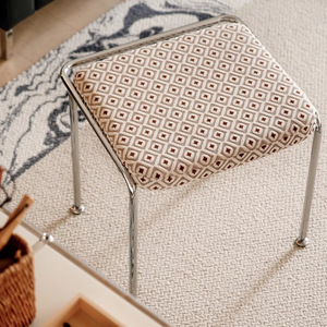 Chaise <span class=keywords><strong>de</strong></span> courtoisie nordique moderne <span class=keywords><strong>de</strong></span> luxe en tissu, repose-pieds en acier inoxydable avec cadre en métal pour meubles <span class=keywords><strong>de</strong></span> salon et poufs - Product Image 5