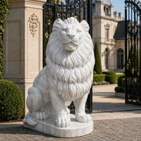Grande statue de lion sculptée à la main en marbre blanc naturel, sculpture assise pour la décoration d'une villa, d'un jardin ou d'une entrée d'hôtel