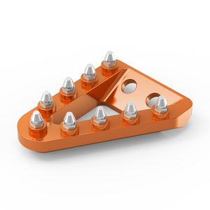 NICECNC Plaque de marchepied de frein à pied plus large pour KTM 125-500 XC/XCF/XCW/SX/SXF/EXC/EXCF/TPi/<span class=keywords><strong>6D</strong></span> 2017-2019 2020 2021 <span class=keywords><strong>2022</strong></span> - Product Image 5