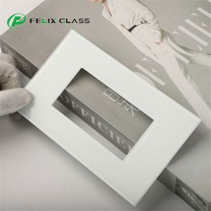 Verre trempé personnalisé par le fabricant avec découpe pour interrupteur mural intelligent - Product Image 2