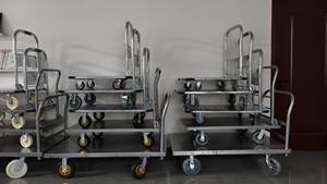 Exclusief Logo Voor Oem/Odm Vierwielige Opvouwbare Metalen Trolleys Aanpasbare Kleuren En Maten & Hoogte & Zwenkwielen - Product Image 6