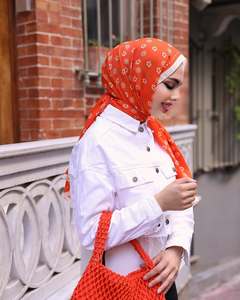 Prêt à Expédier Écharpe Imprimée Satin Slk 100 Polyester Styles Hijab <span class=keywords><strong>Turc</strong></span> Ethniques Foulards Et Chales Foulard Hijab 2025 - Product Image 3
