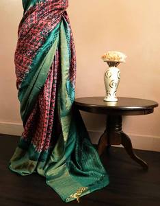 Munga Silk Saree Hand Block Printed Pink and Green Pure Loomed de la mejor calidad para ropa de fiesta a la venta para mujer - Product Image 3